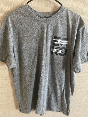 Men’s L Grey Echo Unlimited Tshirt